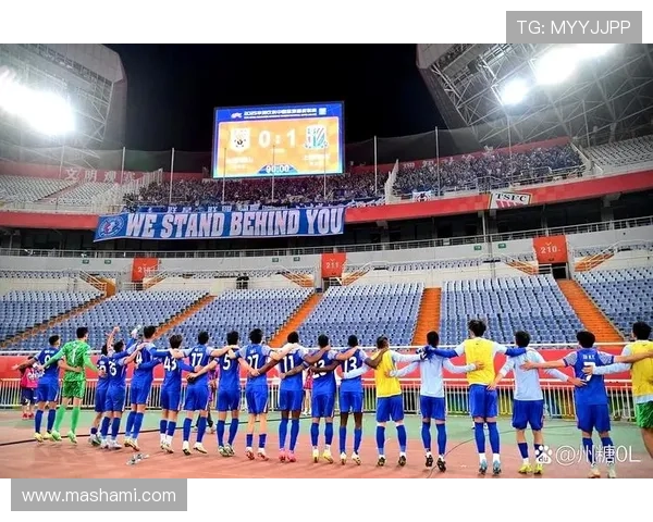 上海申花持续提升球队状态,迎来新气象争取复兴佳绩 上海申花持续提升球队状态,迎来新气象争取复兴佳绩