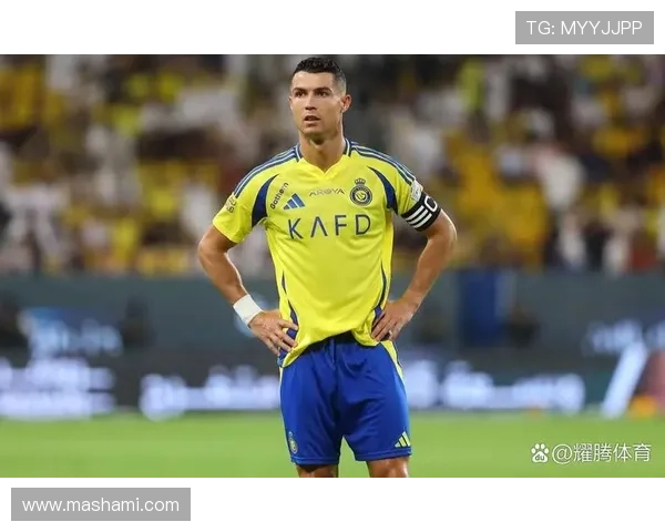 哈兰德与C罗早期进球能力对比：终结方式差异解析