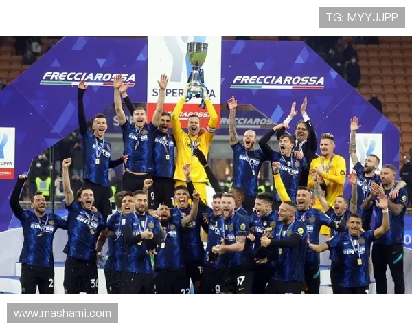 AC米兰优势背后问题显现，赛季争冠形势面临波动与竞争加剧