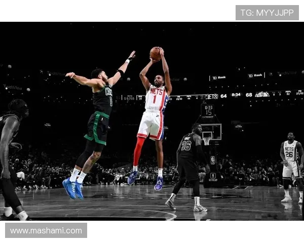 米卡尔·布里奇斯无球跑动拉开空间，助力球队提升外线投篮效率